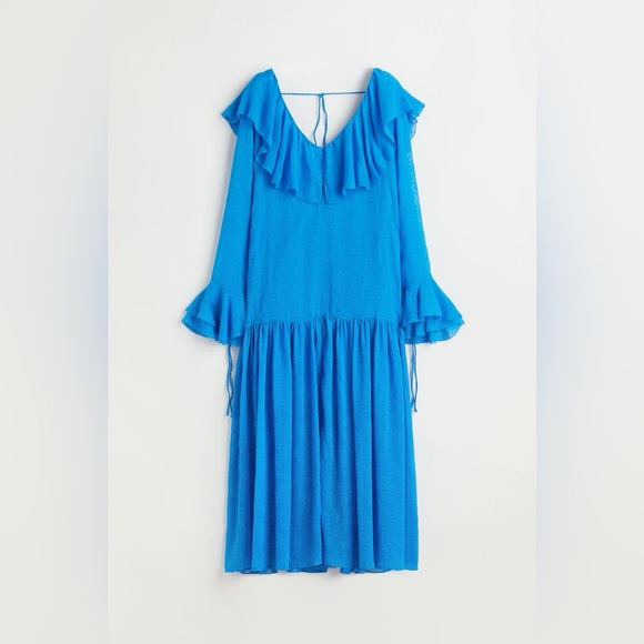 H&M Dresses & Skirts - H&M Blue Ruffle Dress